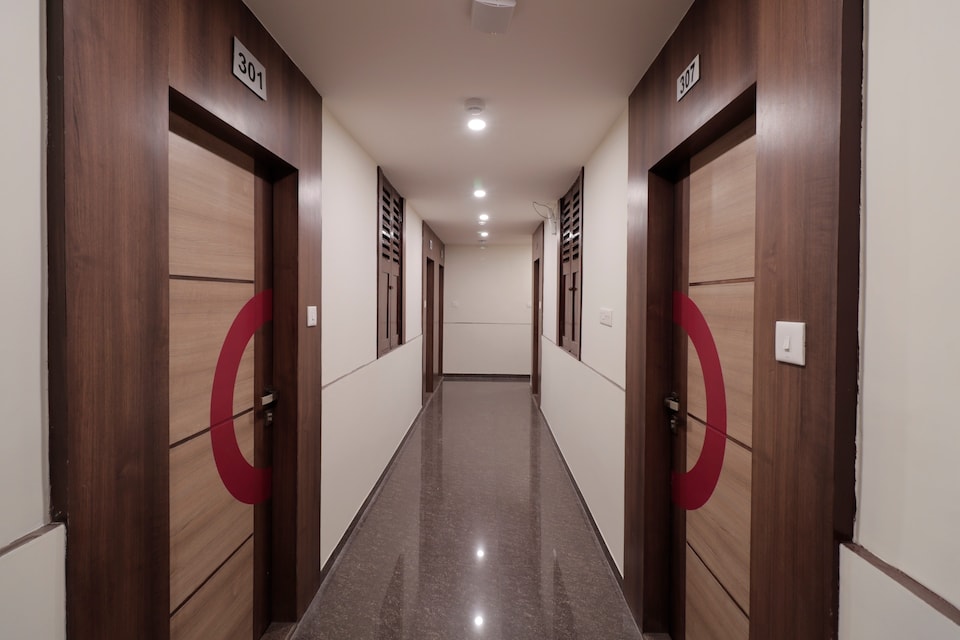 Collection O Hotel Heritage Paldi Rd, Ashram Road Ahmedabad, Ahmedabad