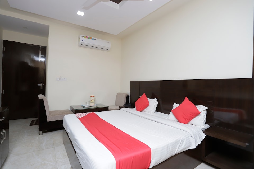 OYO 39595 Hotel Ray Ban, Haridwar Junction, Haridwar