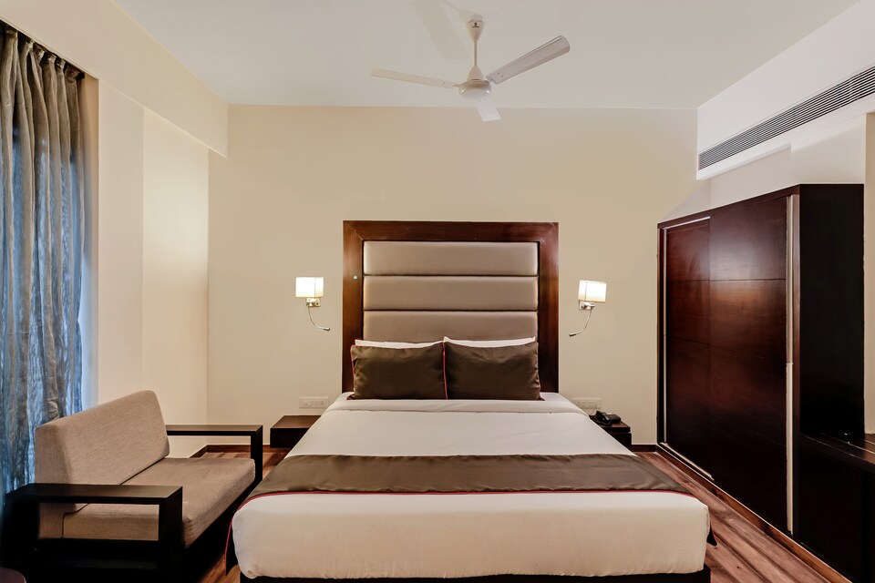 Collection O 39612 Veronica Hotel, Alkapuri Vadodara, Vadodara