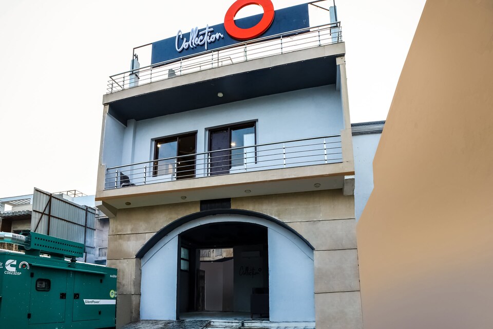 Collection O Chandan Hola Rd, Saket Delhi, Delhi