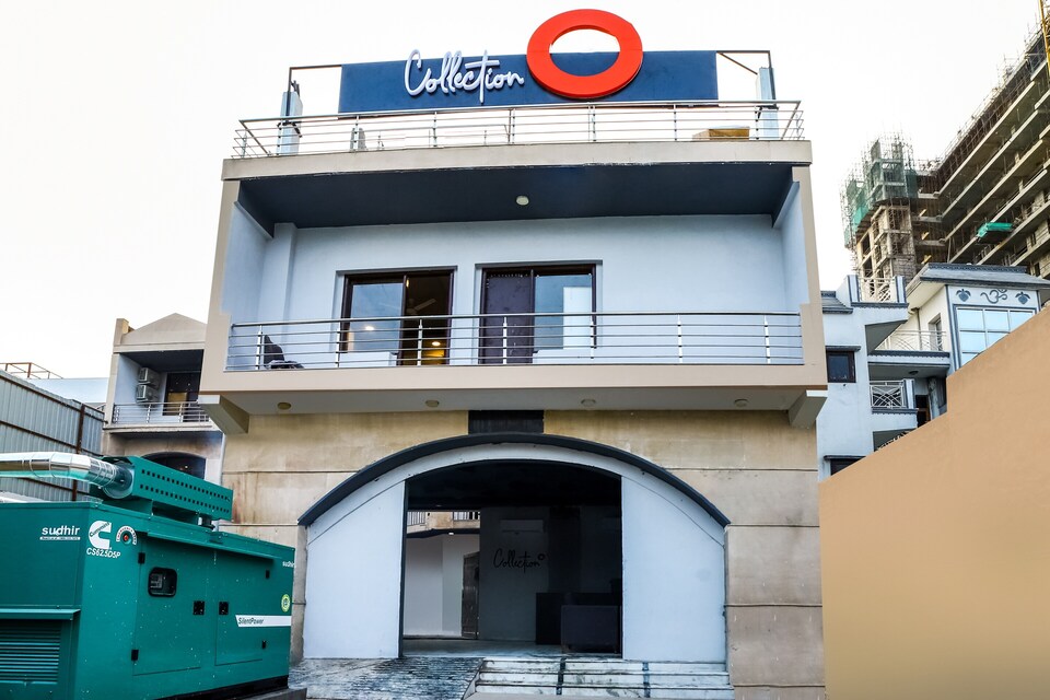 Collection O Chandan Hola Rd, Saket Delhi, Delhi