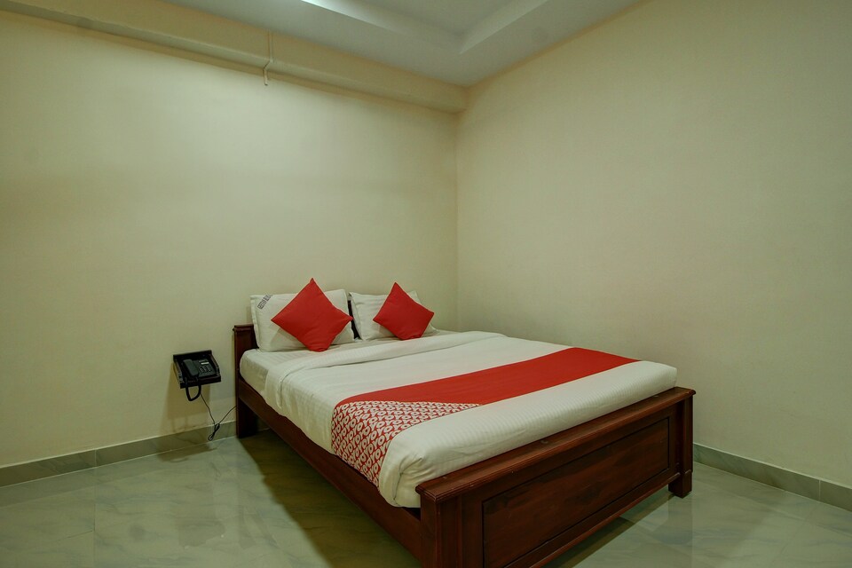 OYO 39647 Geethan Lodge, Karaikal, Karaikal