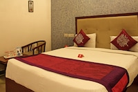 OYO Hotel Deviram Agra