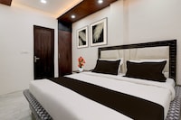 Super OYO 39654 hotel ACT