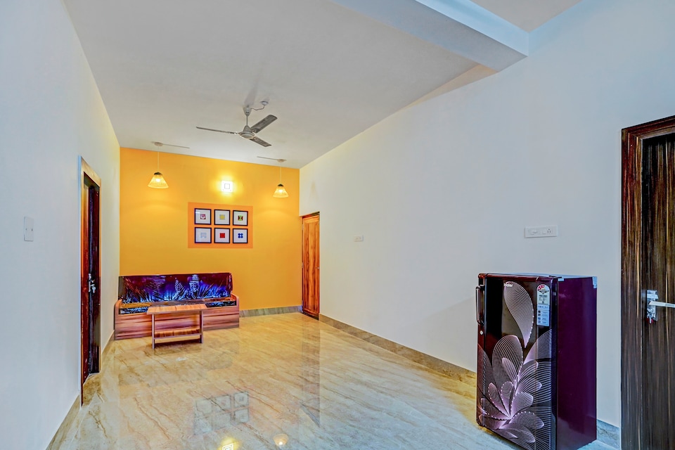 OYO Home 39662 Luxury Stay Near Khandagiri Cosmopolis Tower, Khandagiri Bhubaneswar, Bhubaneswar