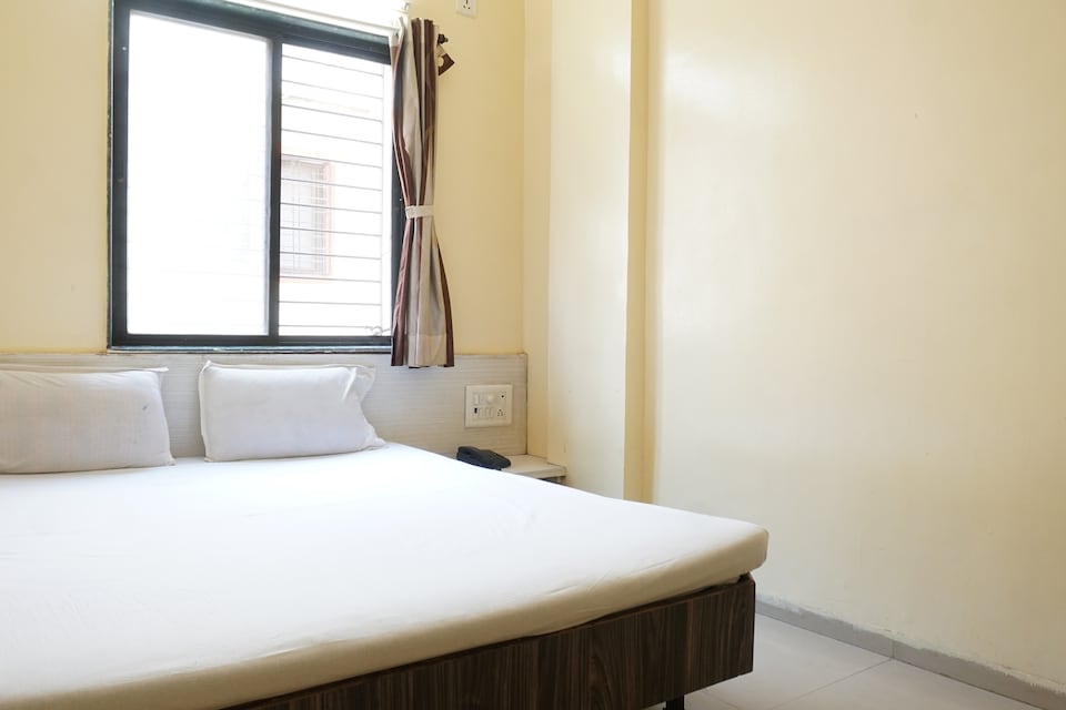 OYO 39715 Hotel Sai Bhagwan, Shirdi, Shirdi