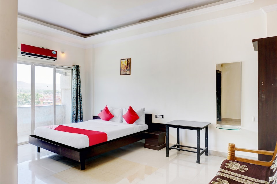 OYO 39728 Hotel Surya, Kharadi Pune, Pune
