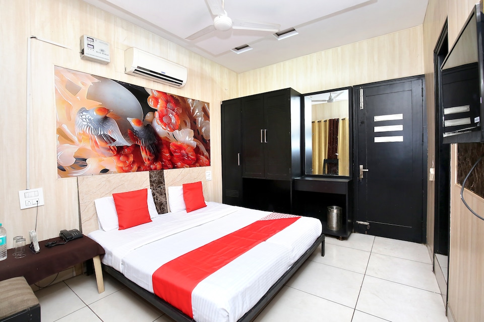 OYO 39751 Hotel Jp Classic, Gobindgarh, Gobindgarh