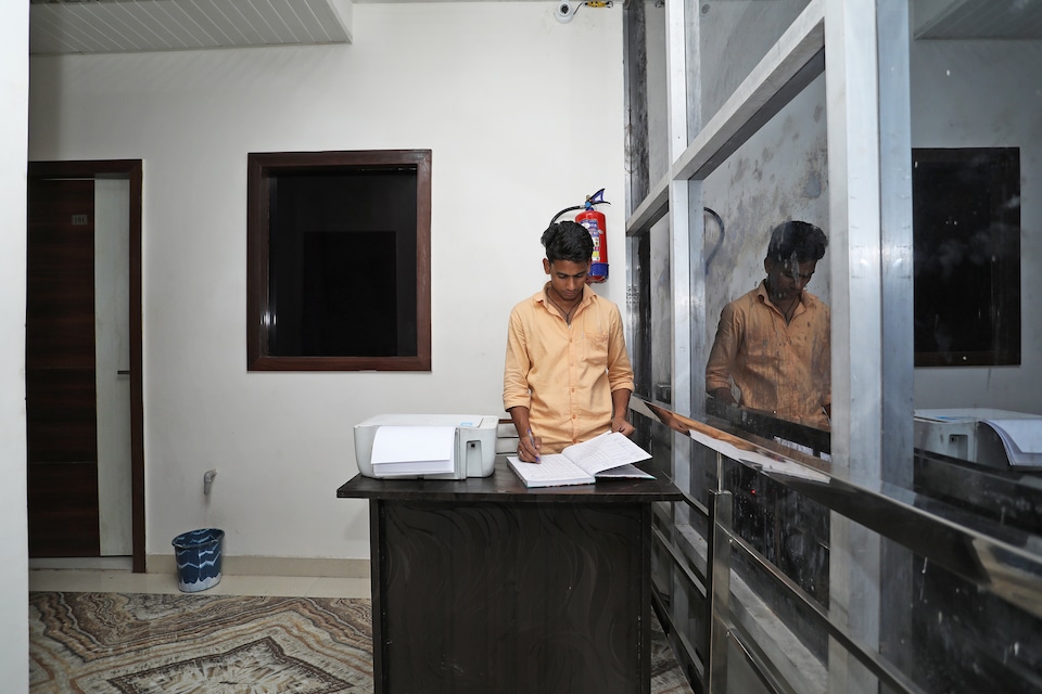 OYO 39767 Hotel Av Plaza, Corporate Complex, Agra