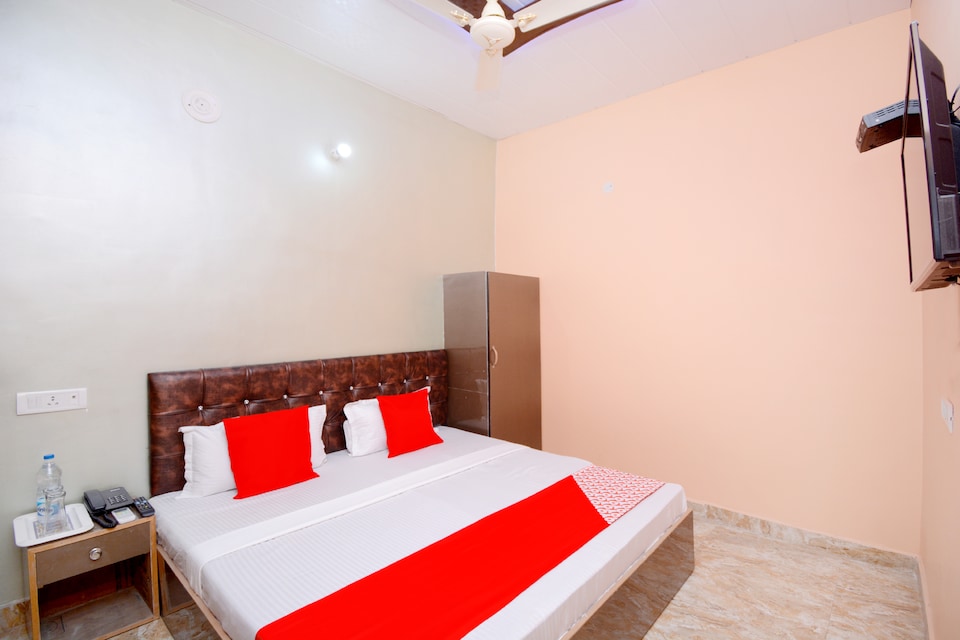 OYO 39778 Hotel Blue Planet, Golden Temple Road Amritsar, Amritsar