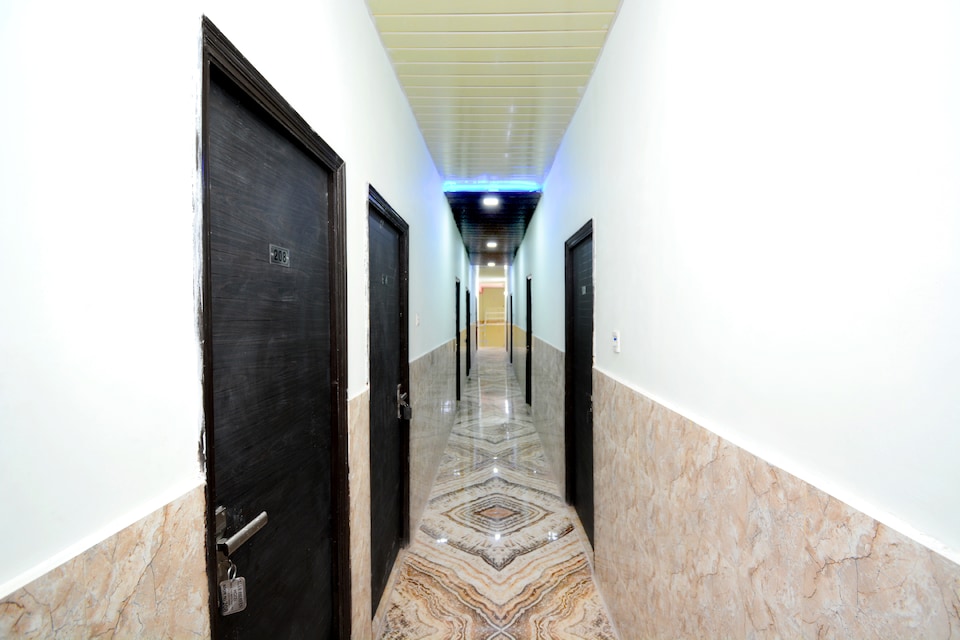 OYO 39778 Hotel Blue Planet, Golden Temple Road Amritsar, Amritsar