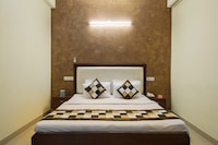 OYO Hotel Royal Ecstasy