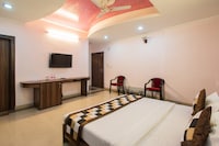 OYO Hotel Royal Ecstasy