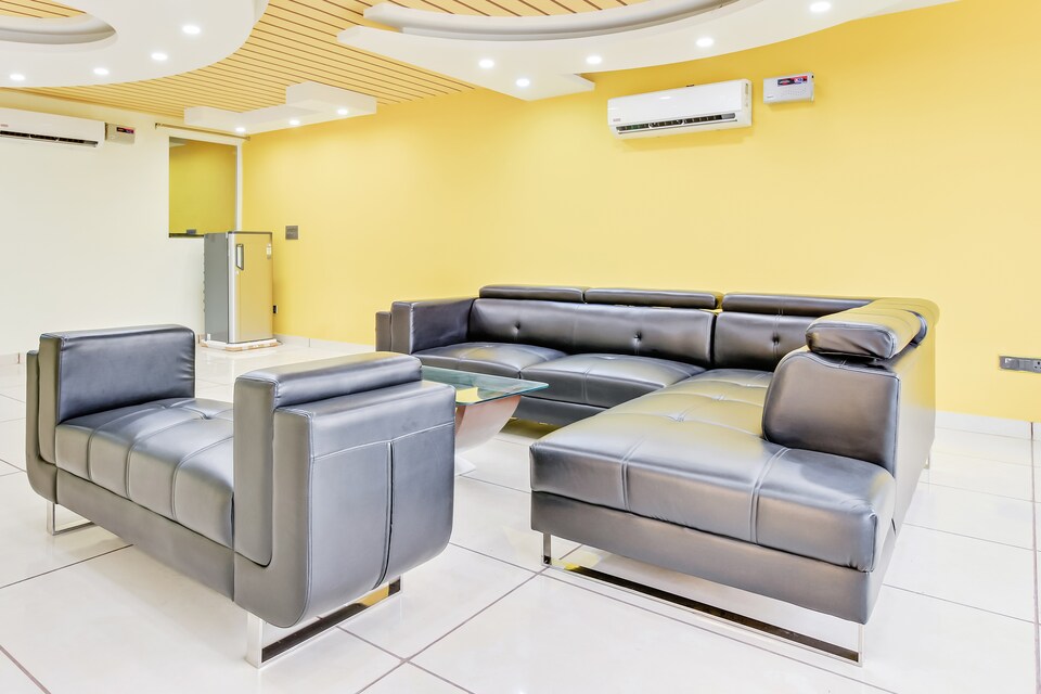 Oyo Home Luxe 39790 Comfort Stay Noida Sector 70 Oyo Rooms Noida