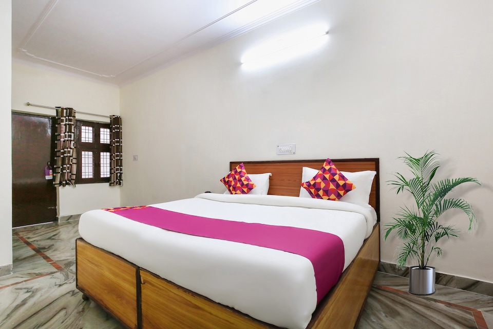 OYO 39797 Hotel Om, Old Gurgaon, Gurgaon