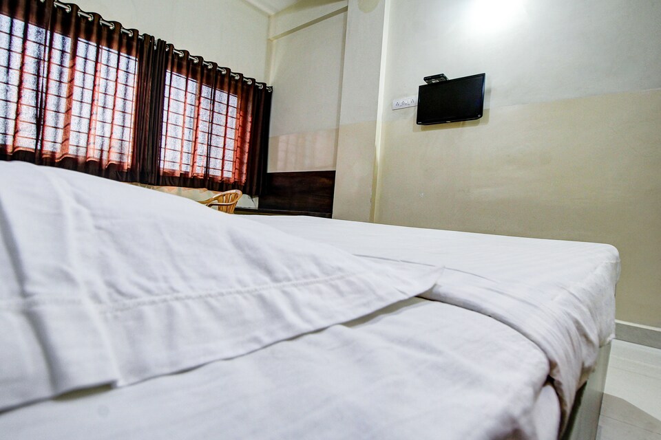 SPOT ON 39816 Swagat Tourist Home, Hospet, Hospet