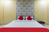 OYO Hotel Shreeji Rasoi 2