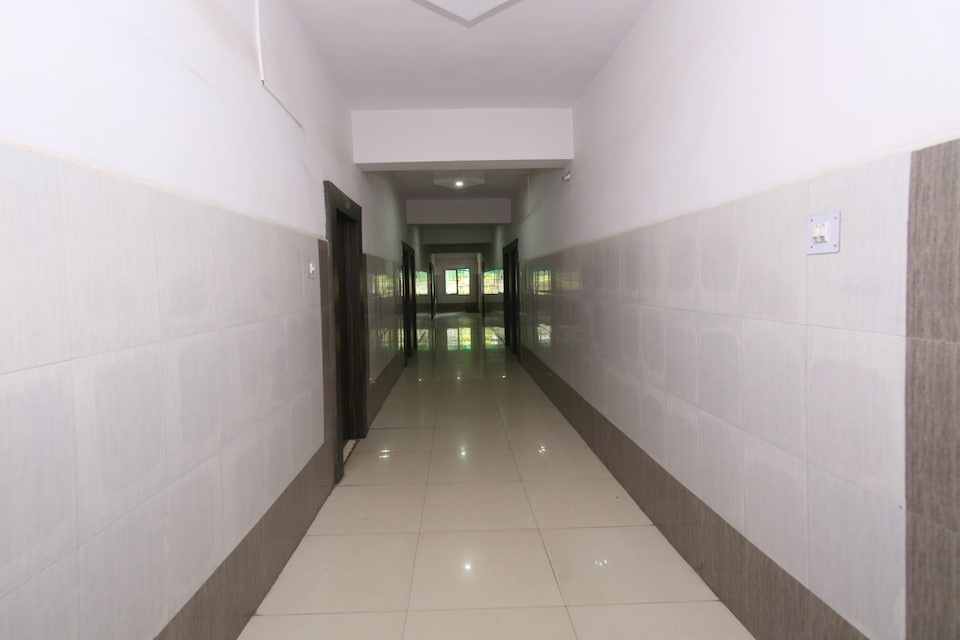 SPOT ON 39822 Hotel Mayur, Vijay Nagar - Jabalpur, Jabalpur