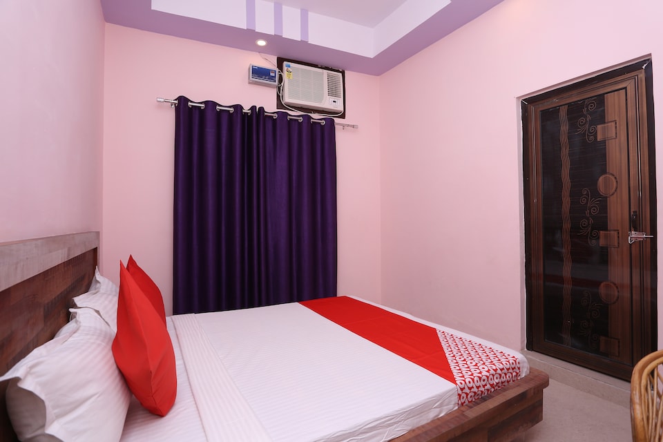 OYO 39828 Hotel Aradhya Gange Residency, Laxman Jhoola Rishikesh, Rishikesh