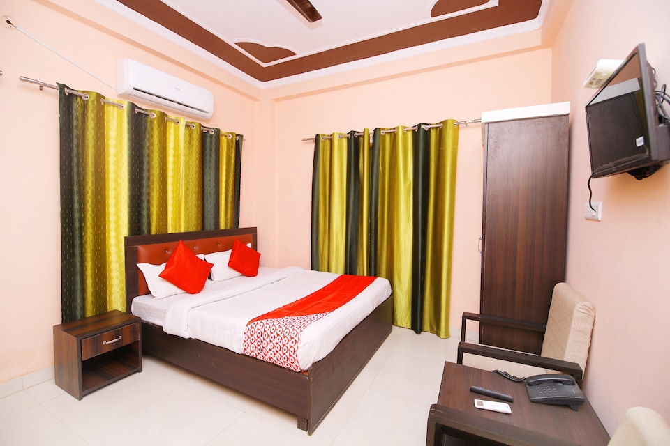 OYO 39846 Bharat Palace, Laxman Jhoola Rishikesh, Rishikesh