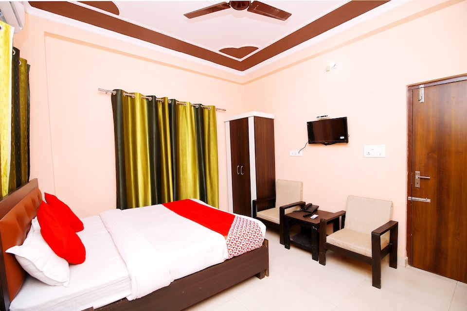 OYO 39846 Bharat Palace, Laxman Jhoola Rishikesh, Rishikesh