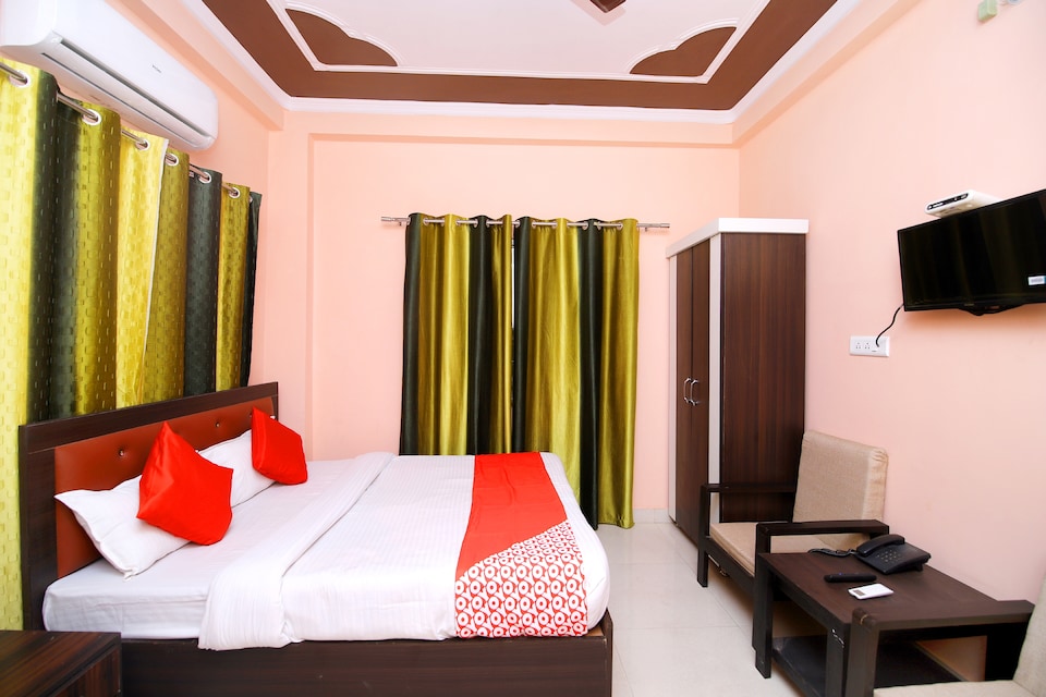 OYO 39846 Bharat Palace, Laxman Jhoola Rishikesh, Rishikesh