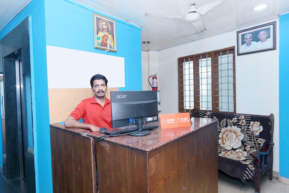 OYO 39853 Manna Residency, Perumbavoor, कोच्चि