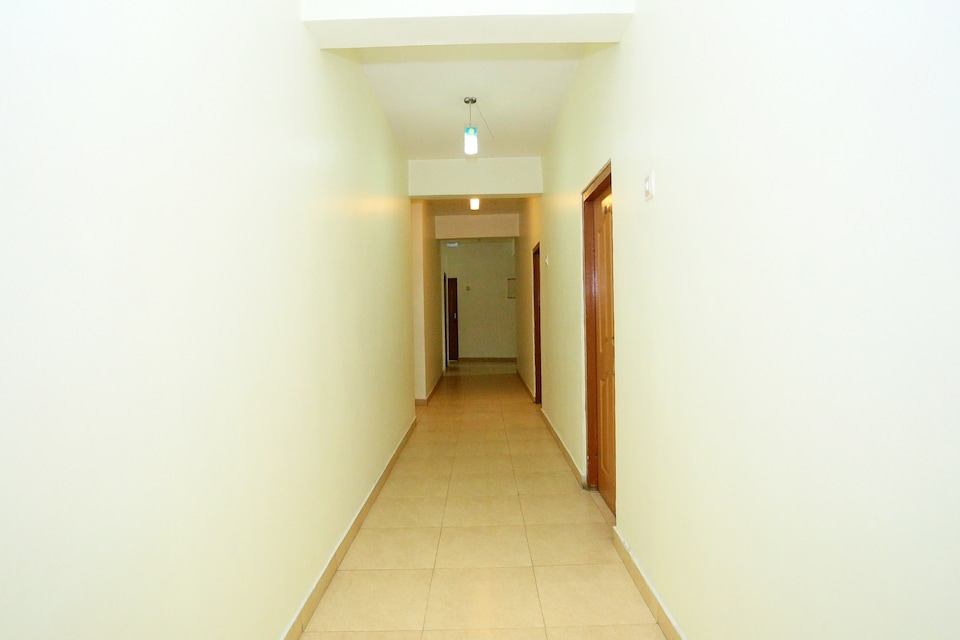 OYO 39853 Manna Residency, Perumbavoor, कोच्चि