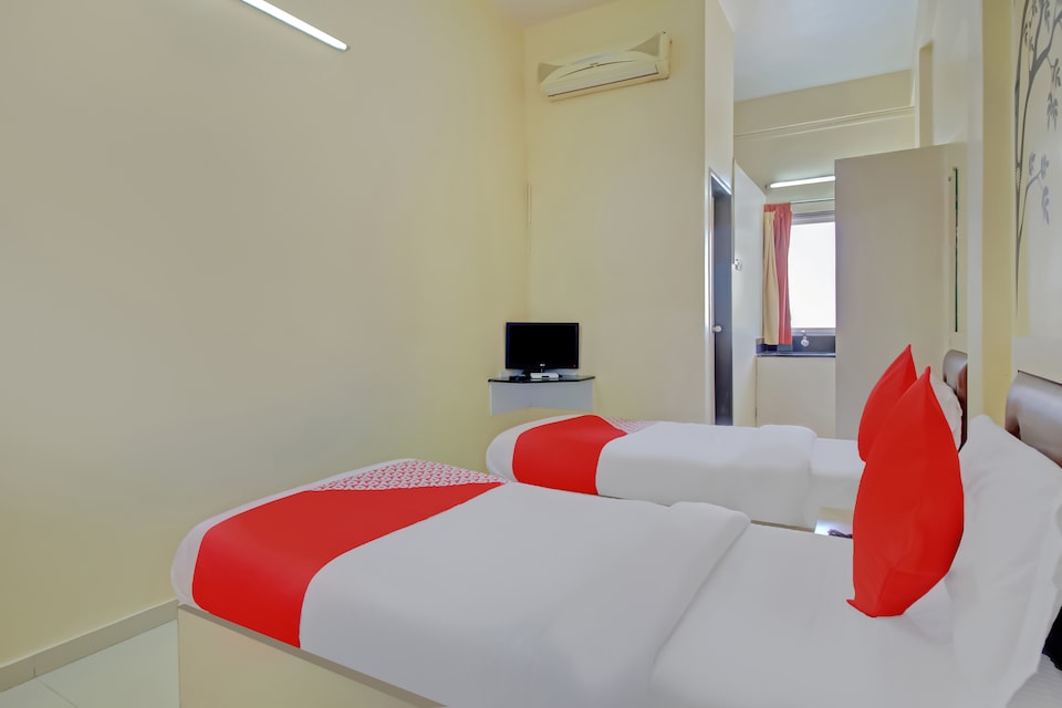 OYO 39875 Abc Inn Executive Homes, Pimpri Pune, Pune