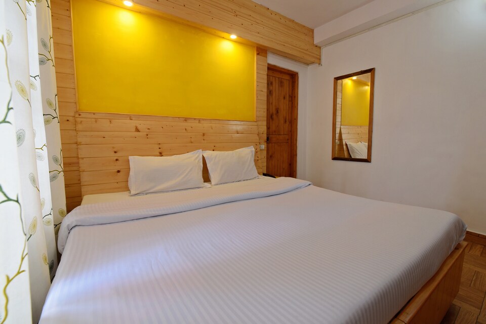 OYO 39894 Hotel Devallya, Mall Road Manali, Manali