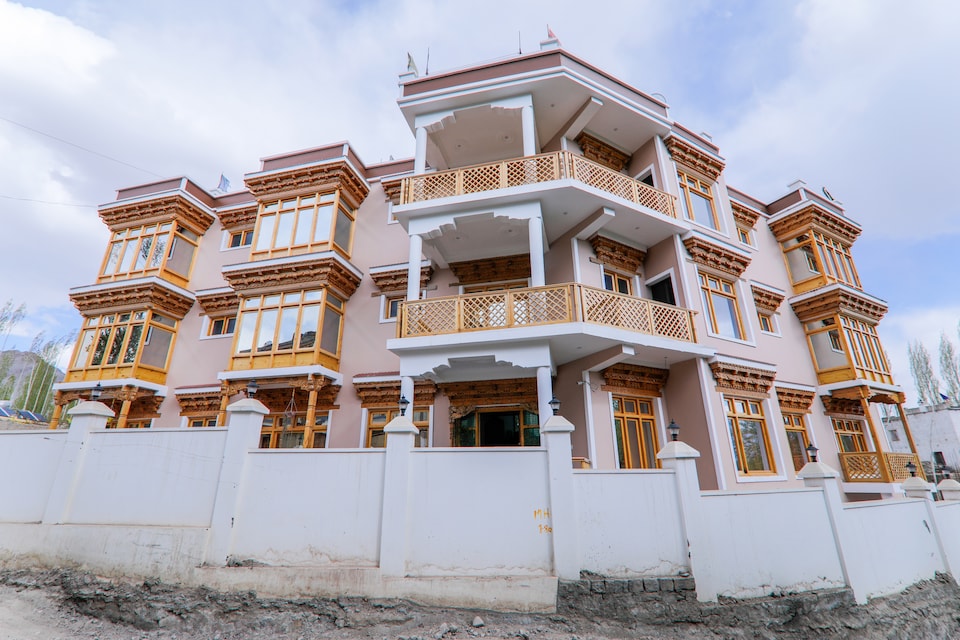OYO 39910 Hotel Kangsing, Fort Road, Leh-Ladakh