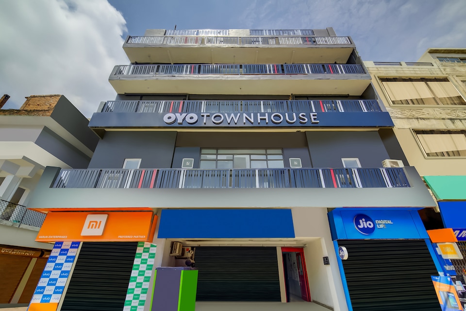 OYO Townhouse 191 Johnsonganj, Chowk Allahabad, Prayagraj