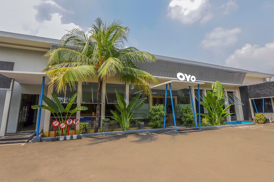 OYO 918 Hotel Senen Indah Syariah, Salemba, Jakarta