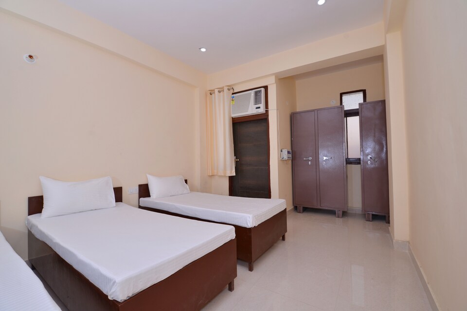 OYO LIFE GRG1448 Nr MG Rd Metro Stn, HUDA CENTRE 1, Gurgaon