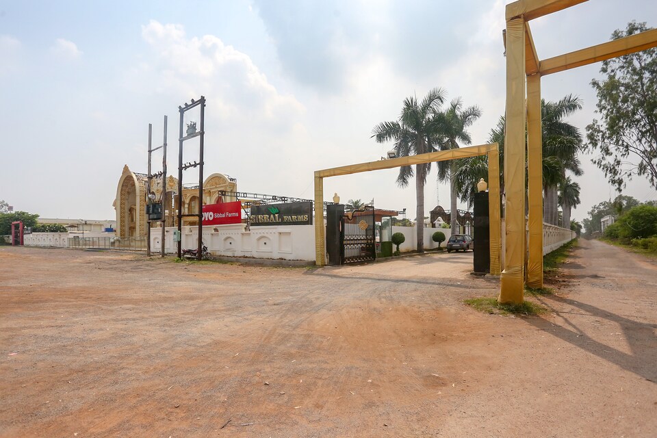 Capital O 39932 Sibbal Farms, Airport Road - Raipur, Raipur