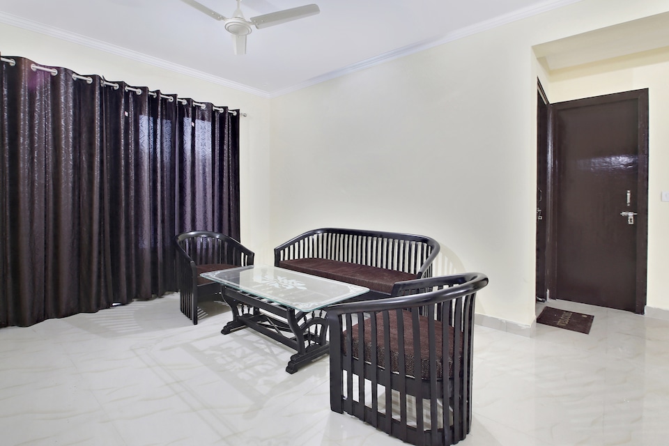 OYO Home 39944 Comfortable 2bhk Hill View  Bhowali, Bhowali Nainital, Nainital