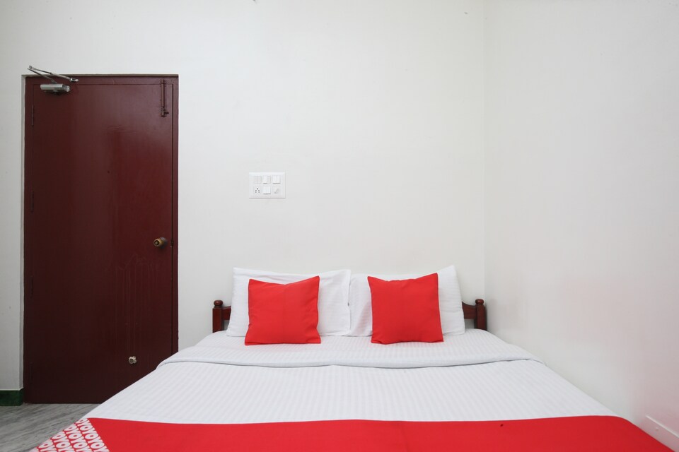 OYO 39960 Aira Park Hotel, Reddipatti Salem-II, Salem