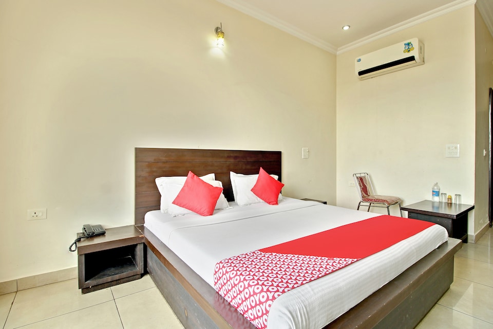 OYO 39968 Saket Hotel And Restaurant, Vaishali Nagar Jaipur, Jaipur