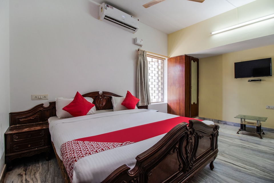 OYO 39999 Space Ville, Nellore Bus Station-II, Nellore