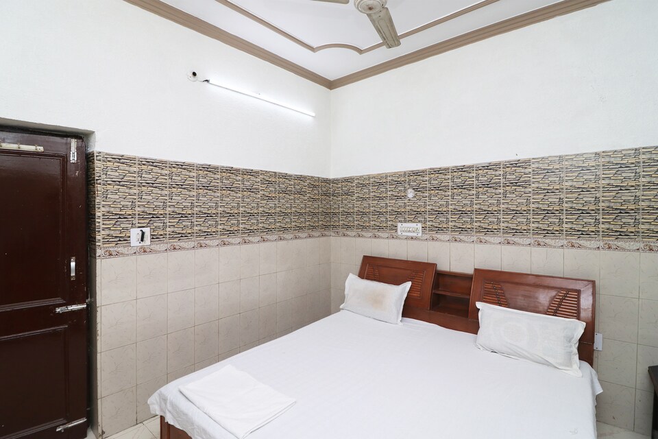 SPOT ON 40004 Hotel Mid Point, Una, Una