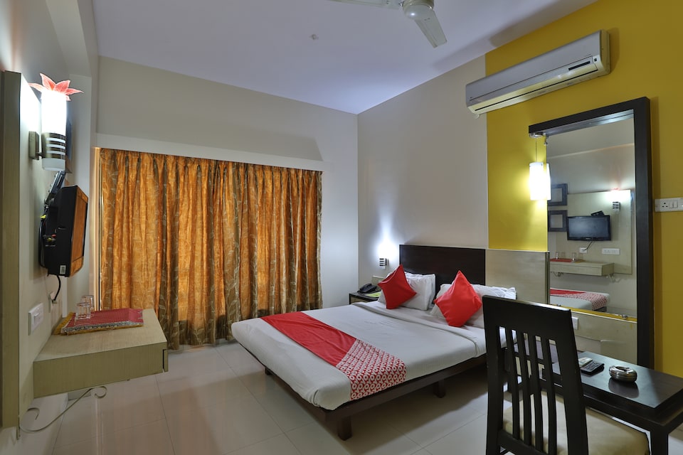 OYO 40017 Hotel Excellency, Silvassa, Silvassa