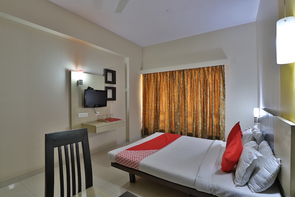 OYO 40017 Hotel Excellency, Silvassa, Silvassa