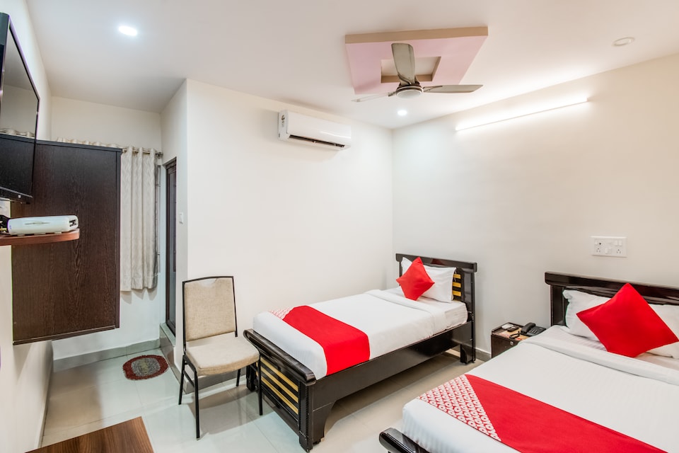 OYO 40028 Hotel Gmt, Gajuwaka Visakhapatnam-II, Visakhapatnam