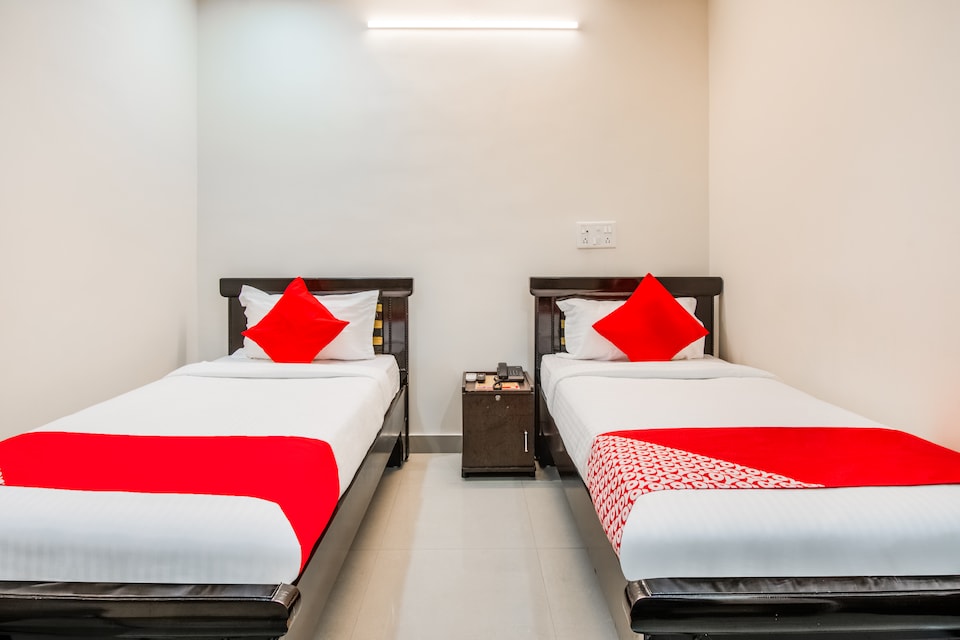 OYO 40028 Hotel Gmt, Gajuwaka Visakhapatnam-II, Visakhapatnam