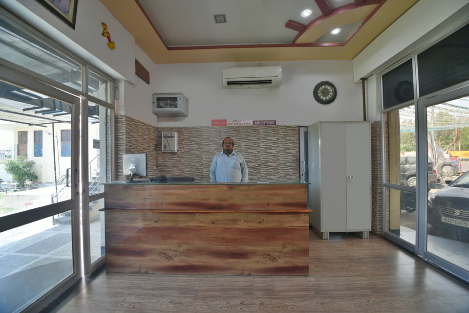 OYO 40059 Hotel Basant Residency, Airport Udaipur, Udaipur