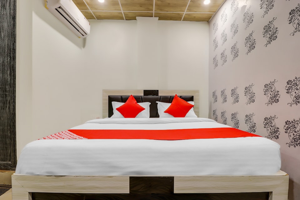 OYO 40062 Vishesh Resort, Kanpur Road Lucknow, Lucknow