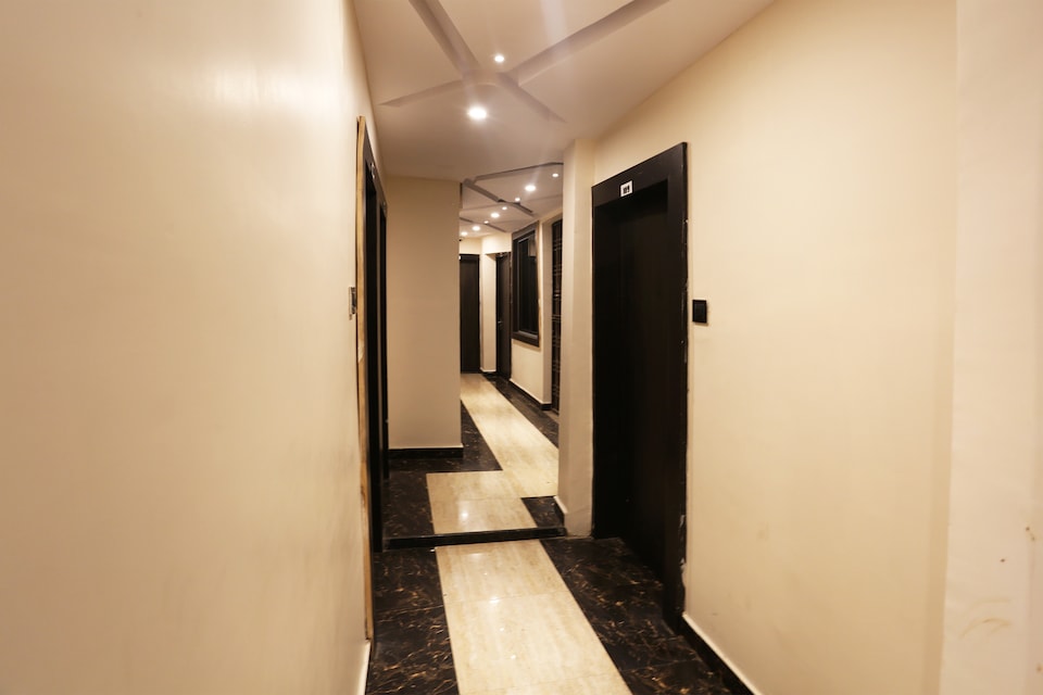 OYO 40079 The paradise Hotel, Vijay Nagar - Jabalpur, Jabalpur