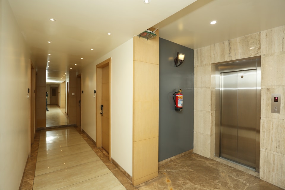 Capital O 3774 Hotel Naman Palace, Airport Road - Bhopal, Bhopal