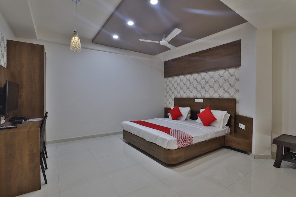 OYO 40092 Hotel Morry'z, Gir, Gir