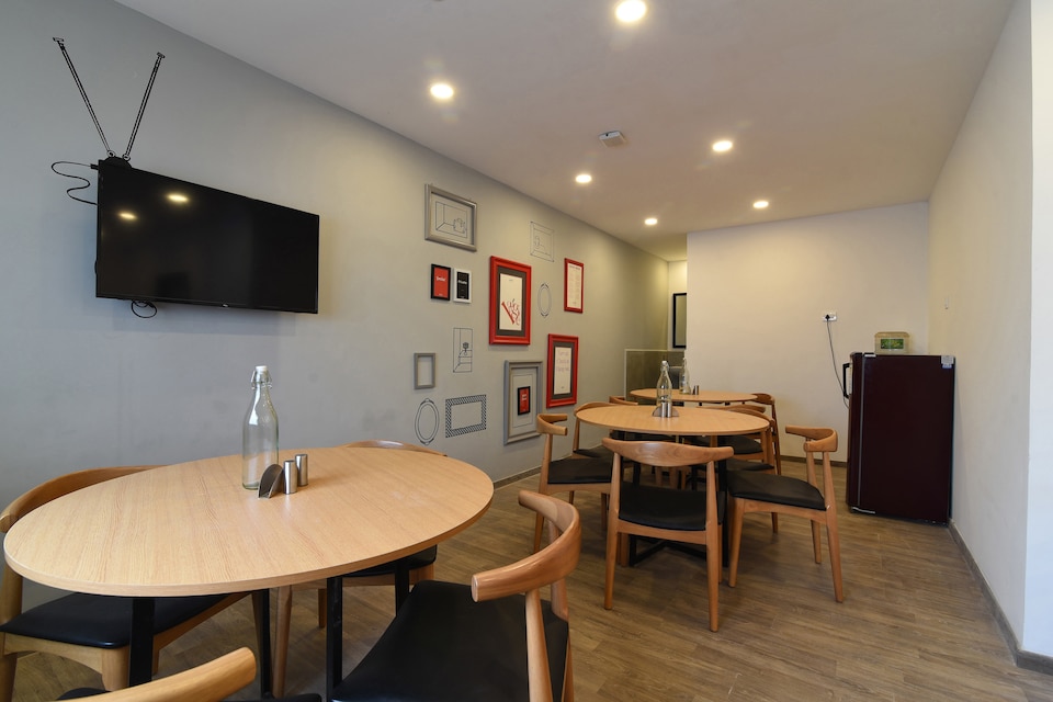 OYO Townhouse 227 Royapettah, RK Salai Chennai, Chennai